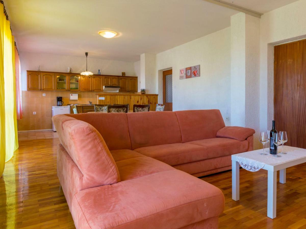 Apartment In Novi Vinodolski 15274 Povile Exterior photo